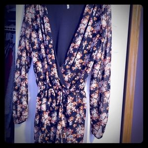 Long sleeve floral Romper
